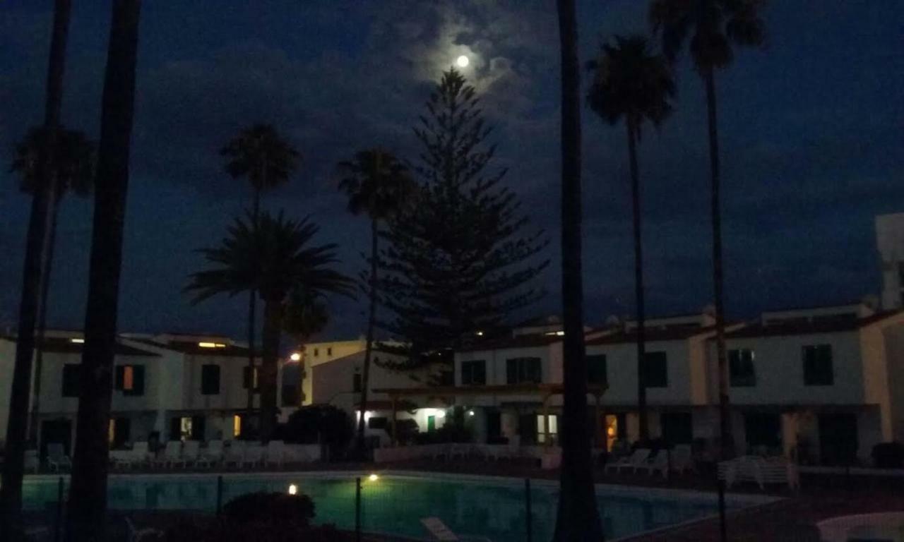 Bungalow Main Street Playa Del Ingles Bagian luar foto