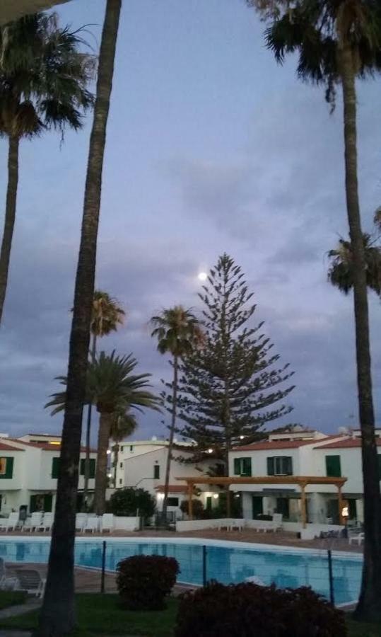 Bungalow Main Street Playa Del Ingles Bagian luar foto